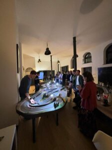 Animation racing avec circuit miniature en entreprise